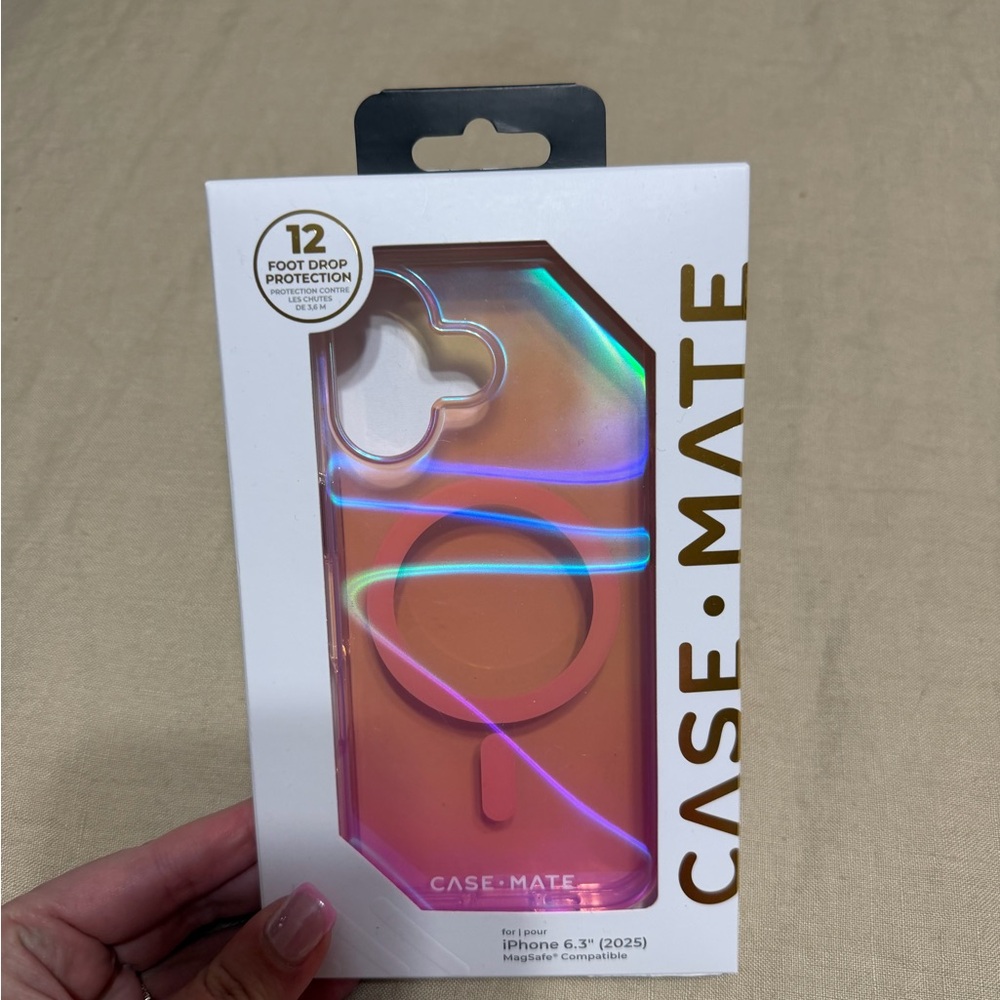Case-Mate Holographic iPhone 17 Case PEACH SOAP BUBBLE®